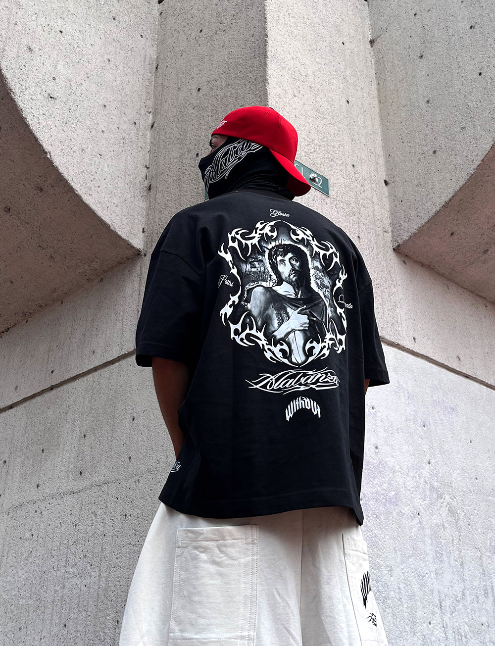 Camiseta Oversize “Gloria Pattri Sacto” | Negra