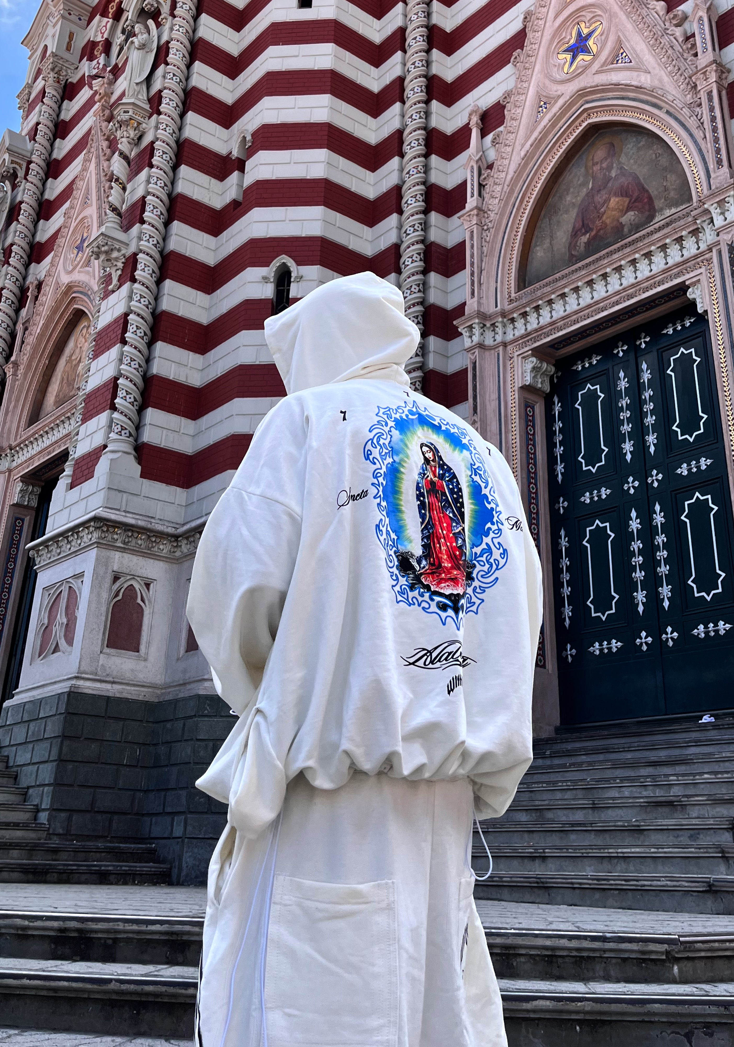 Hoodie Oversize “Sancta Maria” | Blanco